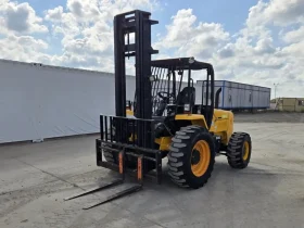 2017 JCB 930-4 Rough Terrain Forklift
